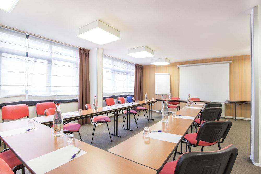 Canal Suites Pantin Εξωτερικό φωτογραφία