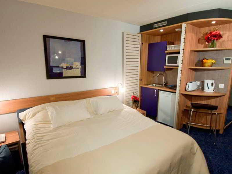 Canal Suites Pantin Εξωτερικό φωτογραφία