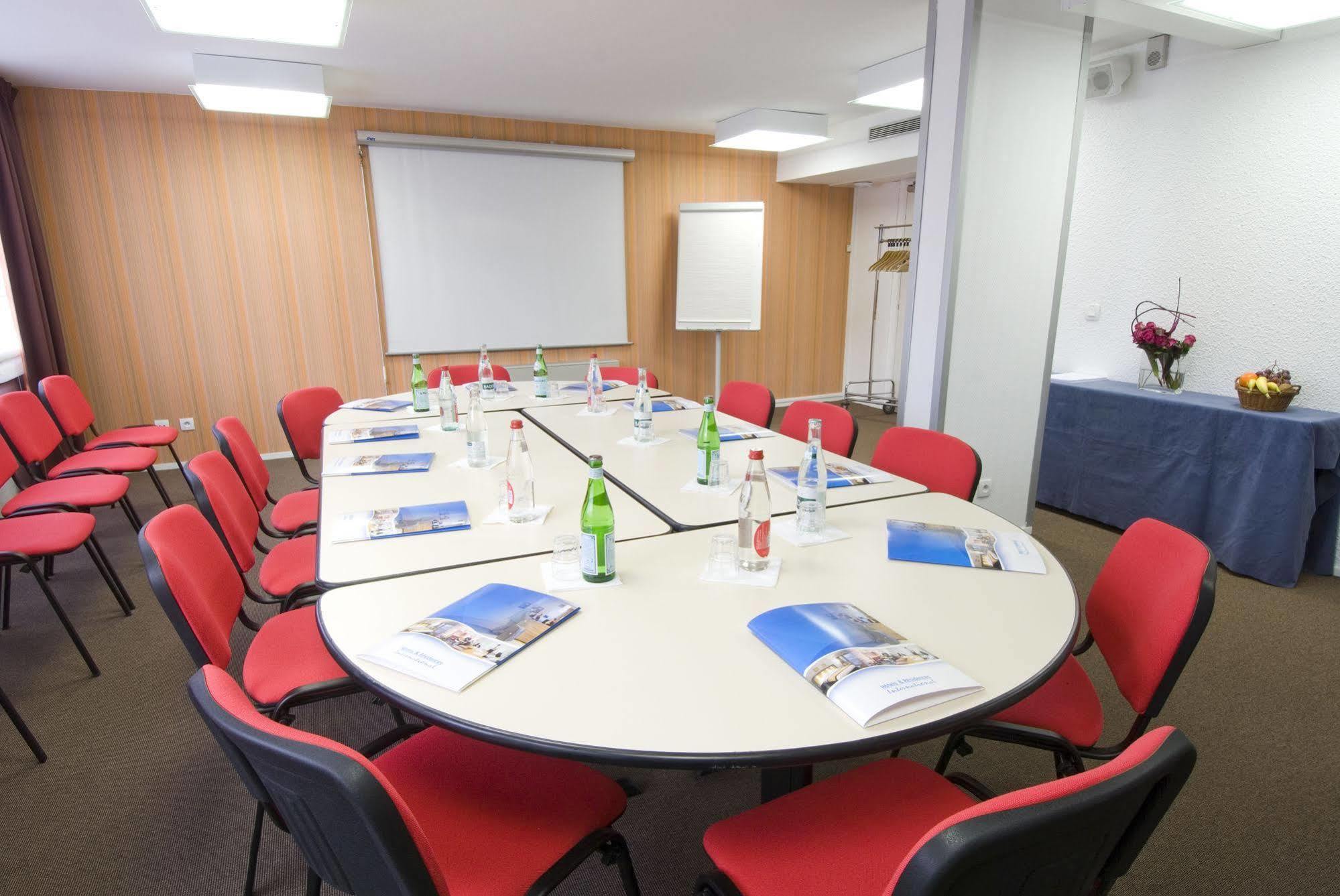 Canal Suites Pantin Εξωτερικό φωτογραφία